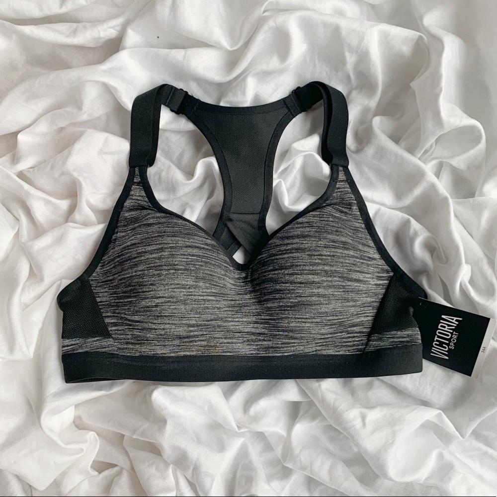VS Sport Padded Sports Bra NWT